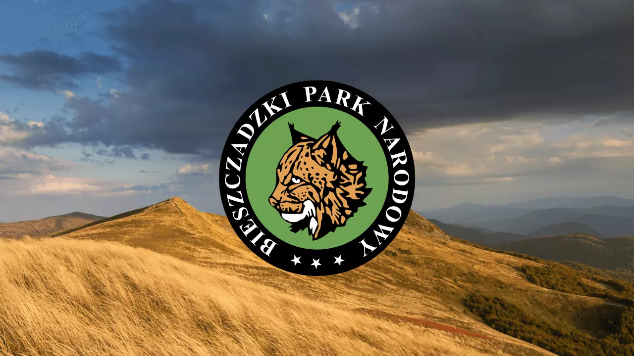 Sztandar Bieszczadzkiego Parku Narodowego – uroczyste poświęcenie sztandaru BdPN w Ustrzykach Dolnych